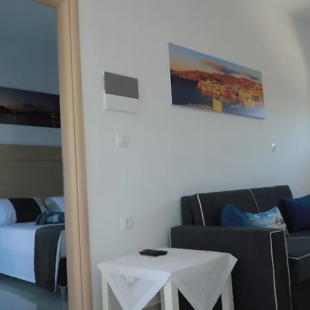 Poseidon Aparthotel